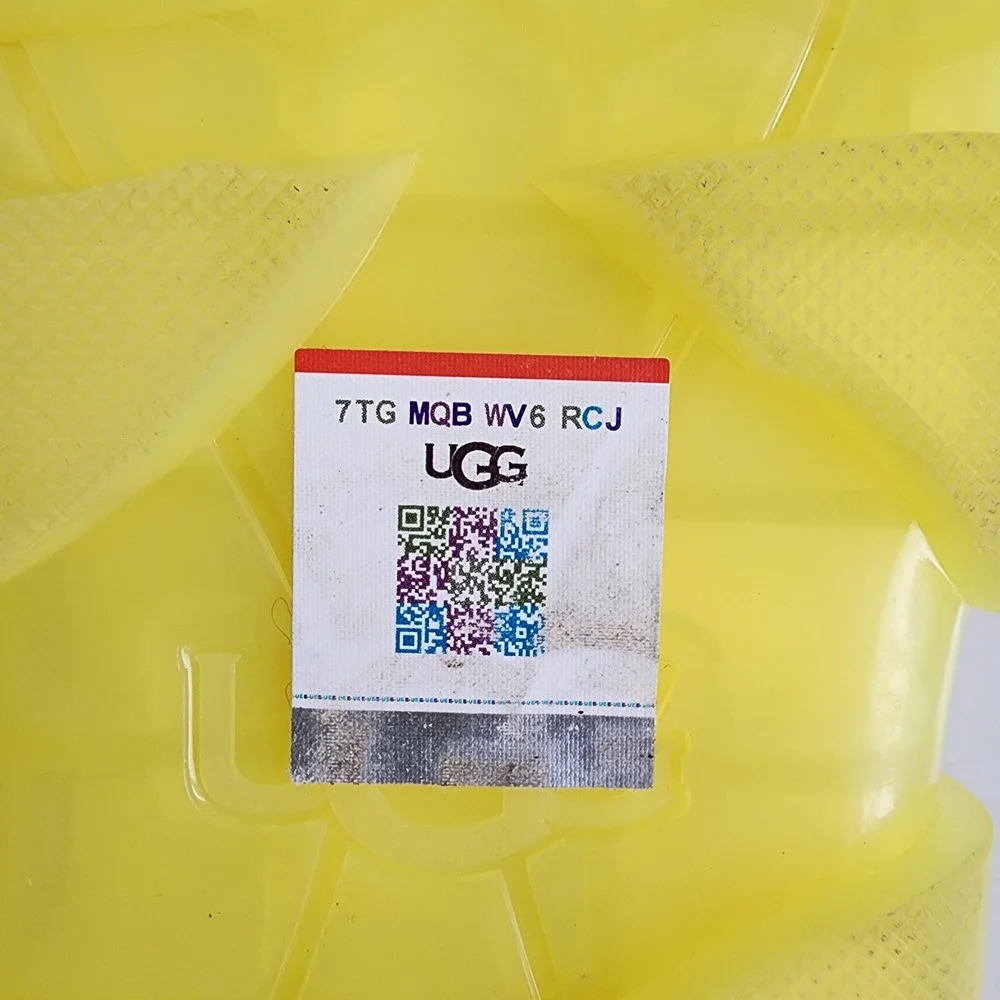 UGG Women's Size 8 Jella Clear Slide Neon Bright Yellow Translucent Sandal Slide